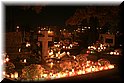 Wszystkich Świętych - łowickie cmentarze nocą